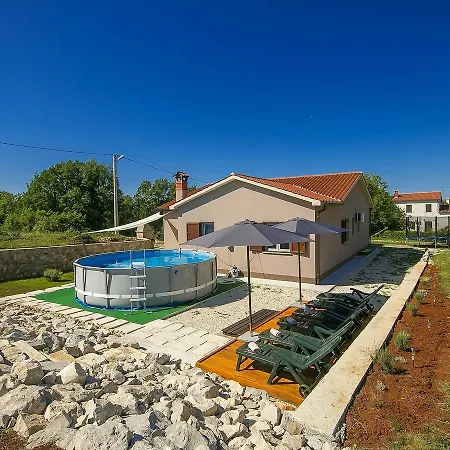 Comfortable Villa With Swimming Pool In Nedescina Sveta Nedelja (Hvar)